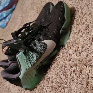 Kobe 11 low Northern lights